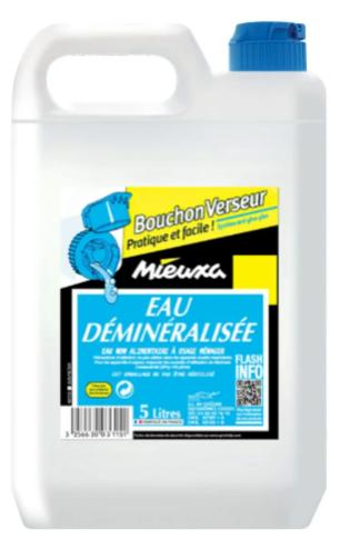 Photo d’un bidon d’eau déminéralisée